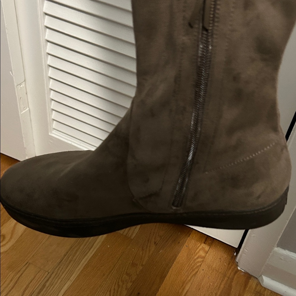 Stuart Weitzman Dark Brown over the knee  Winter Boots